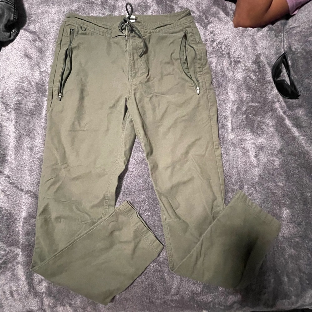 ROARK Men's Olive Green Casual Pants